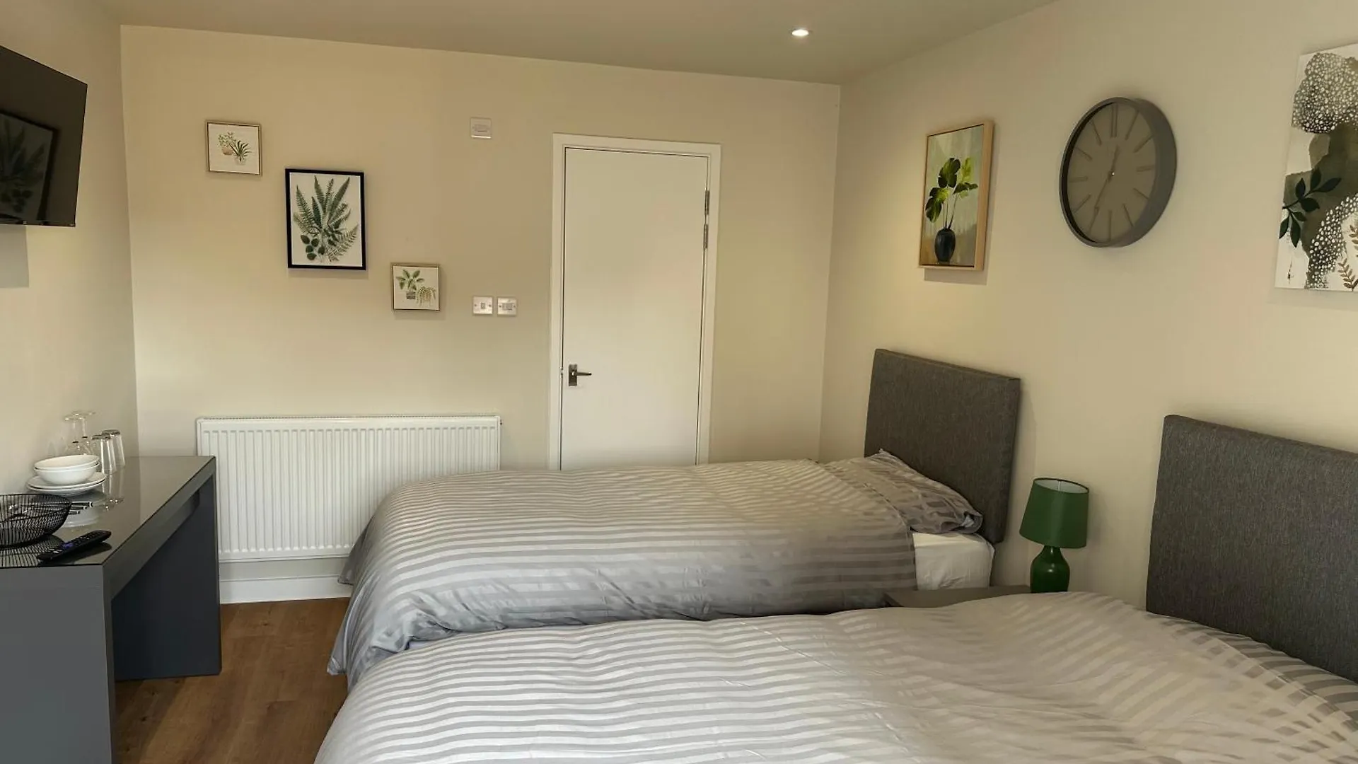 Bed & Breakfast Cedarwood B&B Felton  United Kingdom