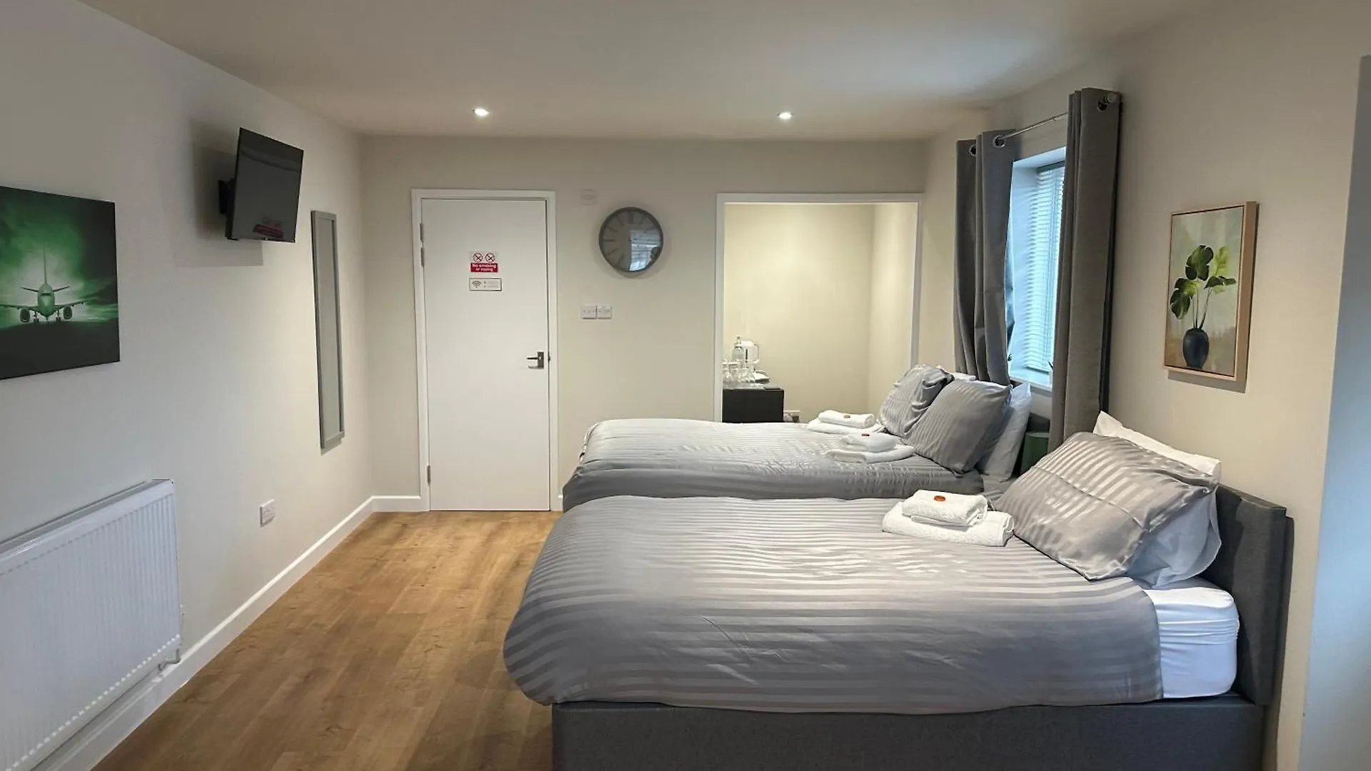 Cedarwood B&B Felton  0*, Felton (Somerset) United Kingdom